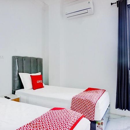 Capital O 94254 Dental Inn Μπάντα Άτσεχ Εξωτερικό φωτογραφία