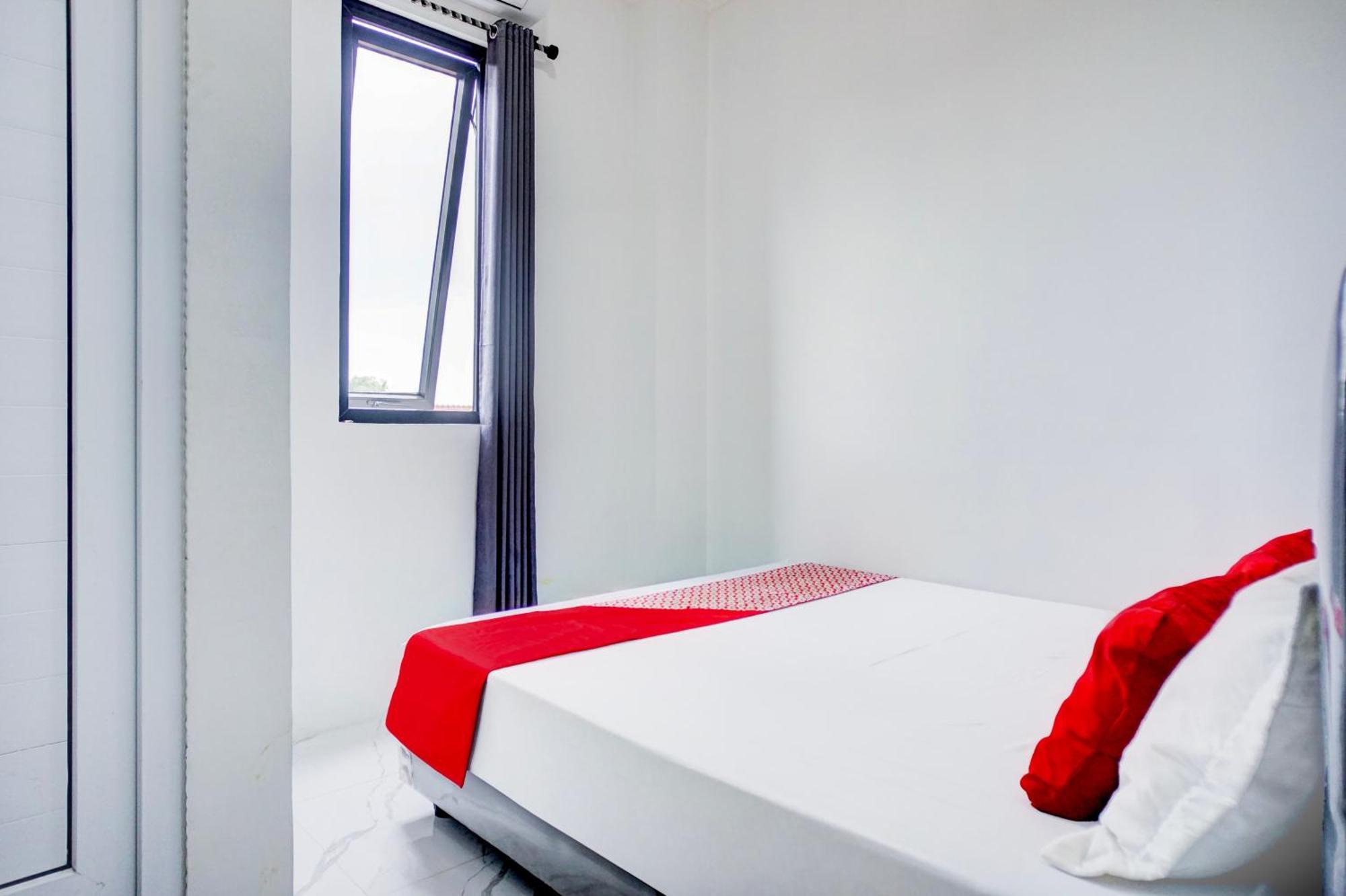 Capital O 94254 Dental Inn Μπάντα Άτσεχ Εξωτερικό φωτογραφία