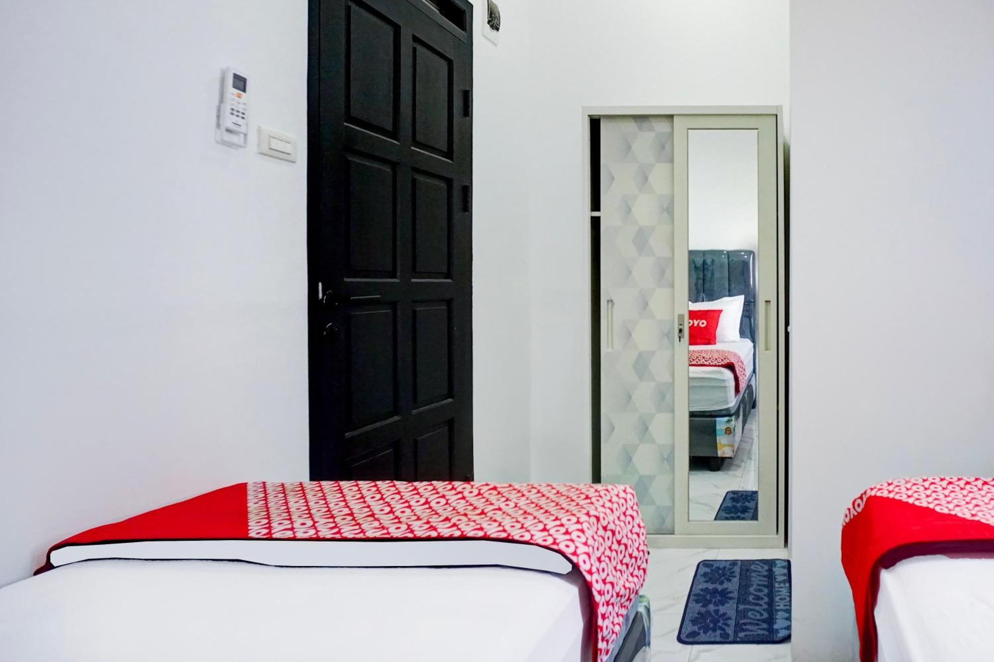 Capital O 94254 Dental Inn Μπάντα Άτσεχ Εξωτερικό φωτογραφία